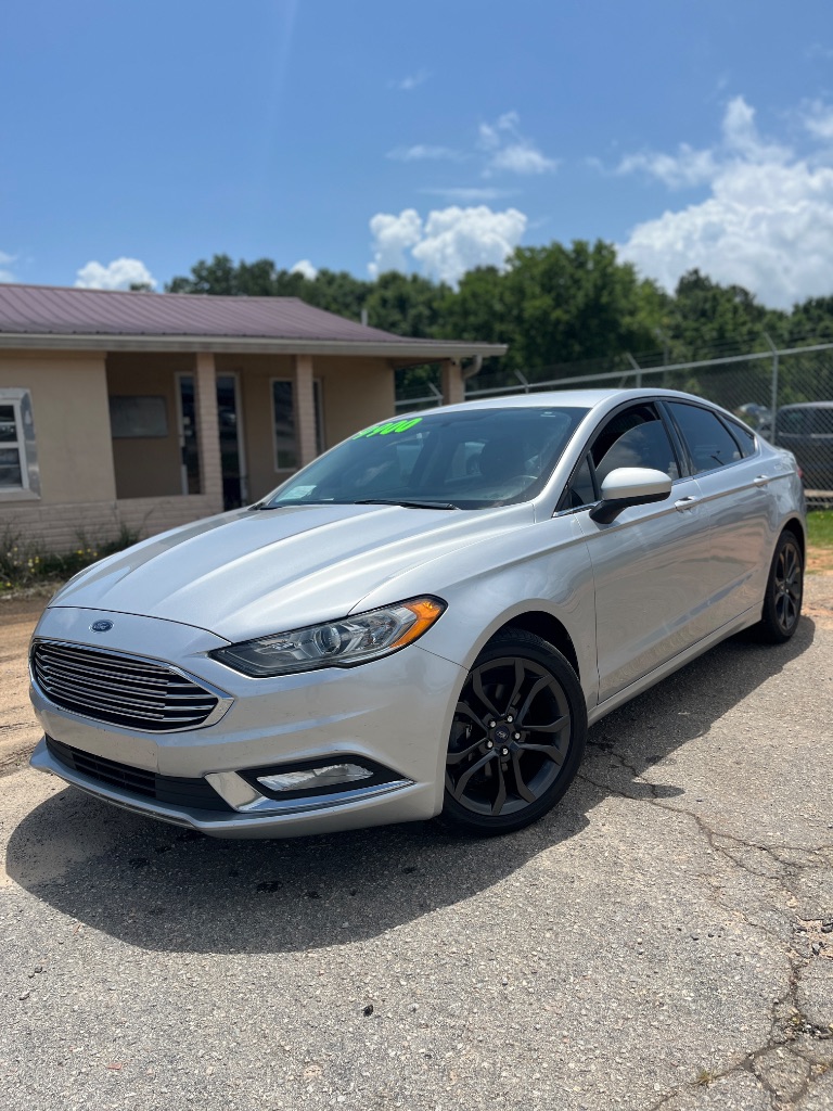 2018 Ford Fusion SE FWD's photo