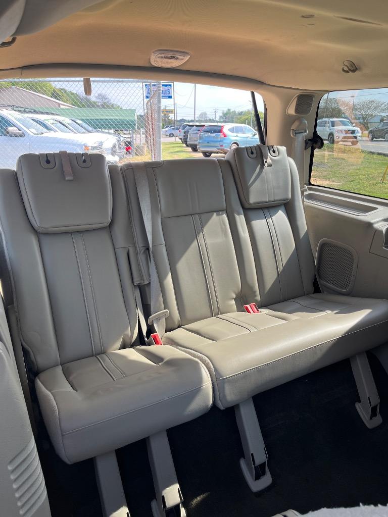 2016 Lincoln Navigator Select - Photo 10
